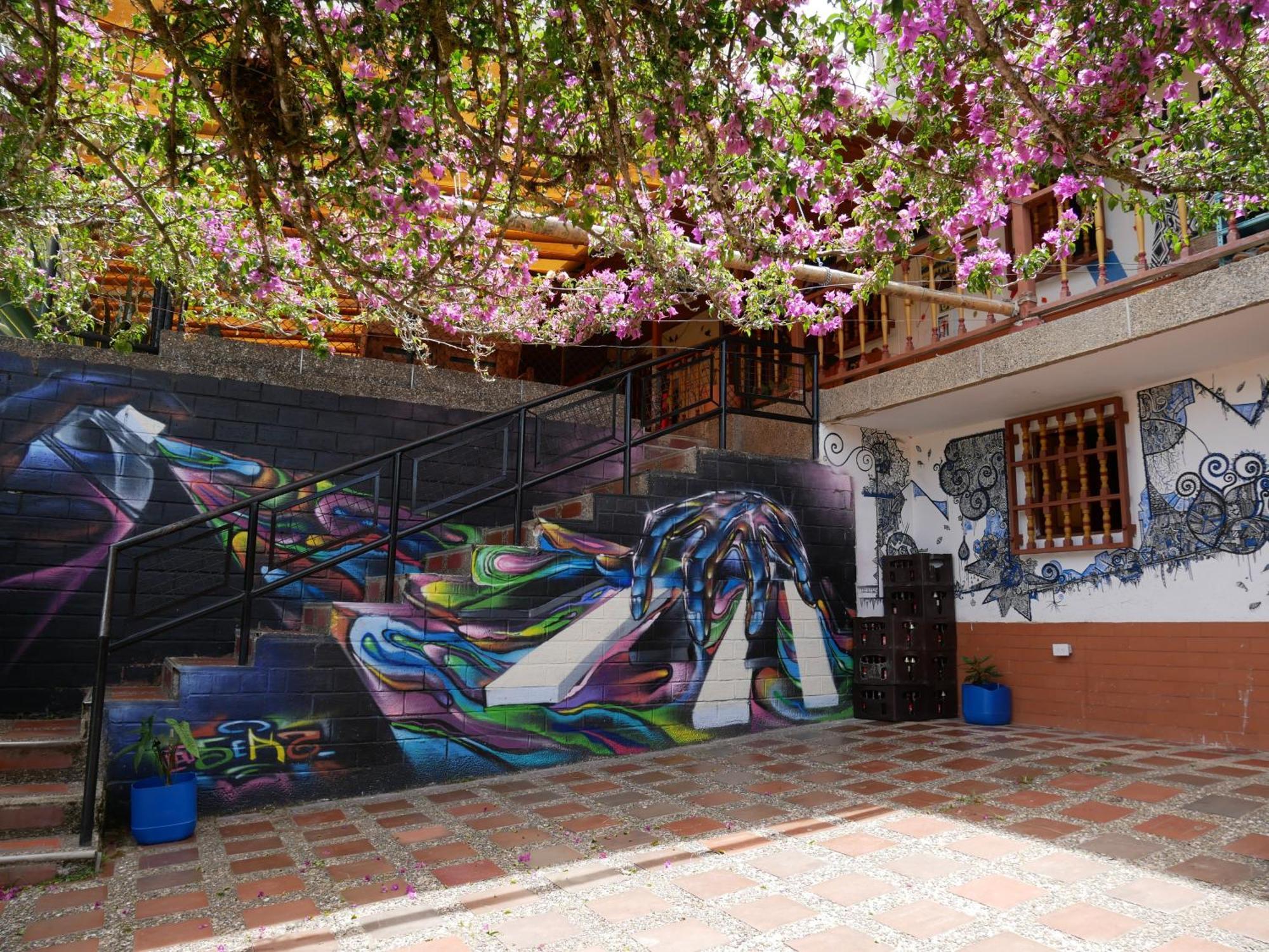 Casa Kayam Art Hostel Coliving Coworking Guatapé Extérieur photo