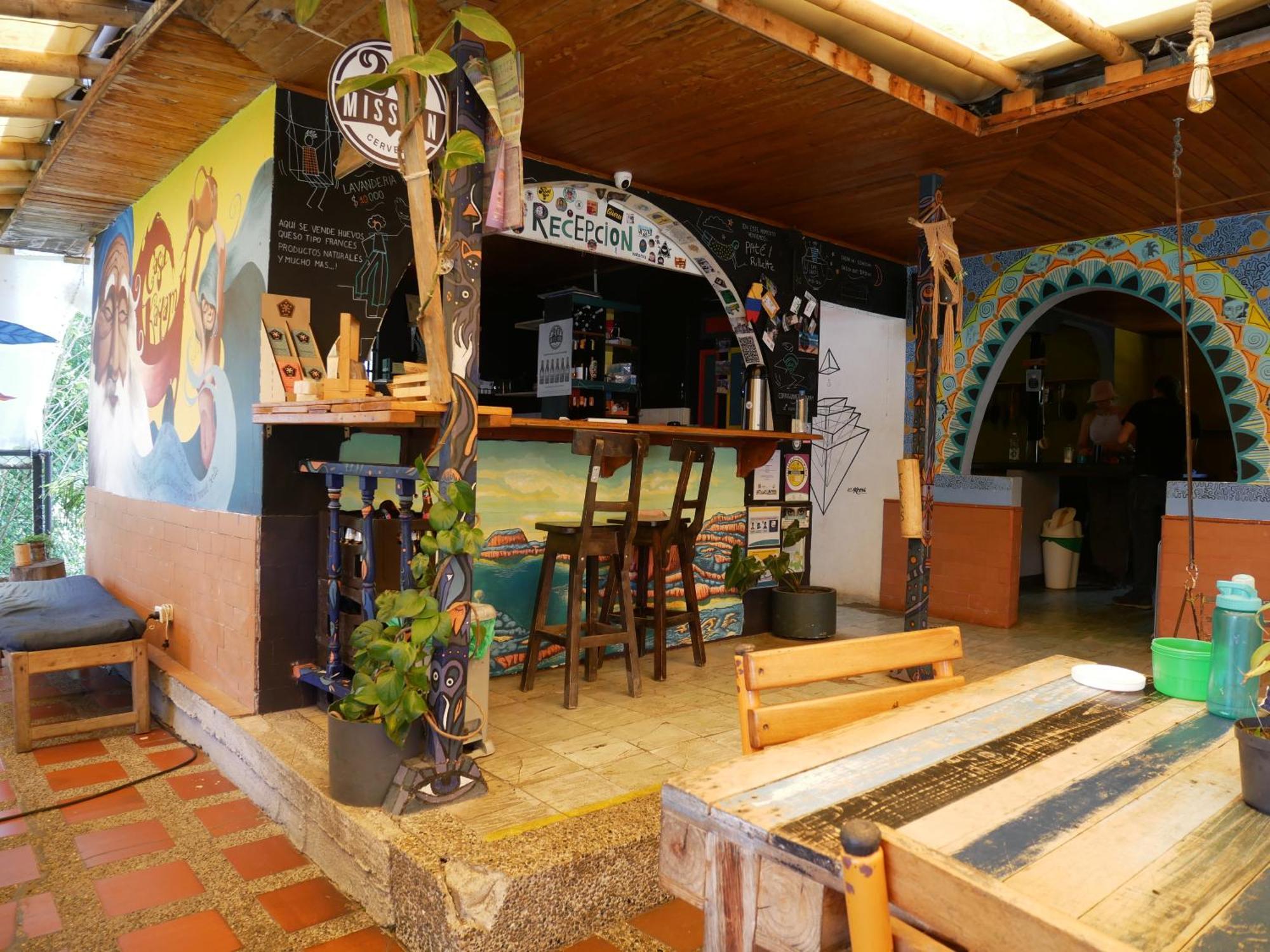 Casa Kayam Art Hostel Coliving Coworking Guatapé Extérieur photo